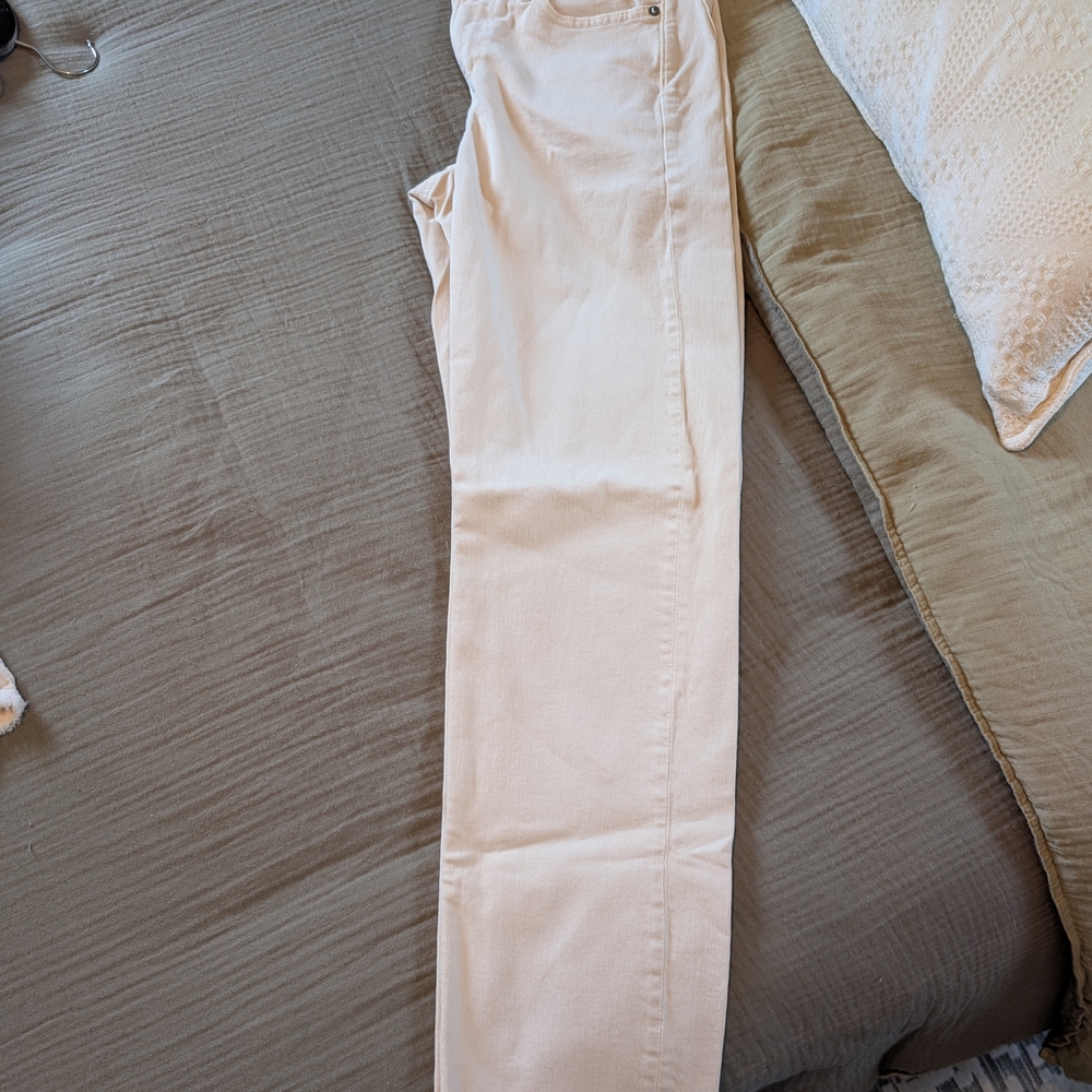American Eagle Super High Rise Straight Jean